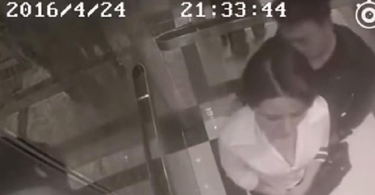 Un homme harcle cette femme dans l'ascenseur. Mais attendez de voir ce qui se passe  0:21 !