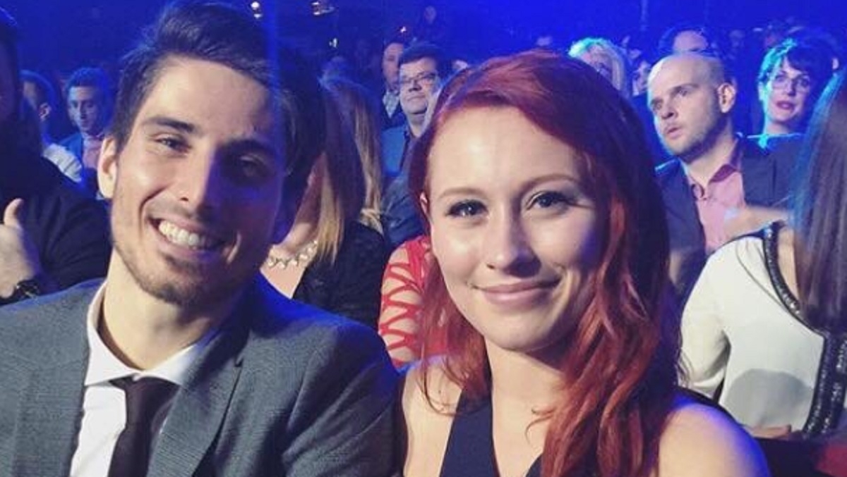 Kevin Bazinet est follement amoureux et crit un touchant message  sa copine