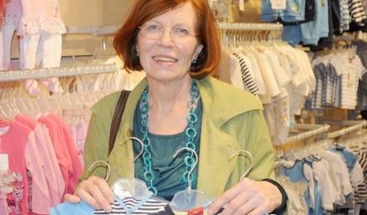 poustouflant: une grand-mre de 65 ans accouche de quadrupls!