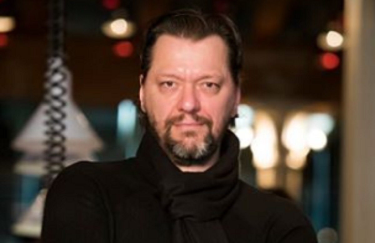 Enfin ! Le comdien Hugo Giroux a trouv l'amour ! 