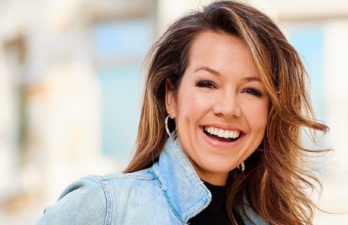 Valrie Taillefer et son nouvel amoureux s'offrent... Une le prive ! 