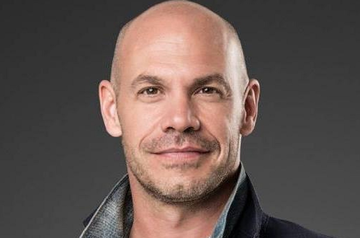 Alors qu'il n'en avait jamais parl, Maxim Martin annonce qu'il a un fils de 9 ans.