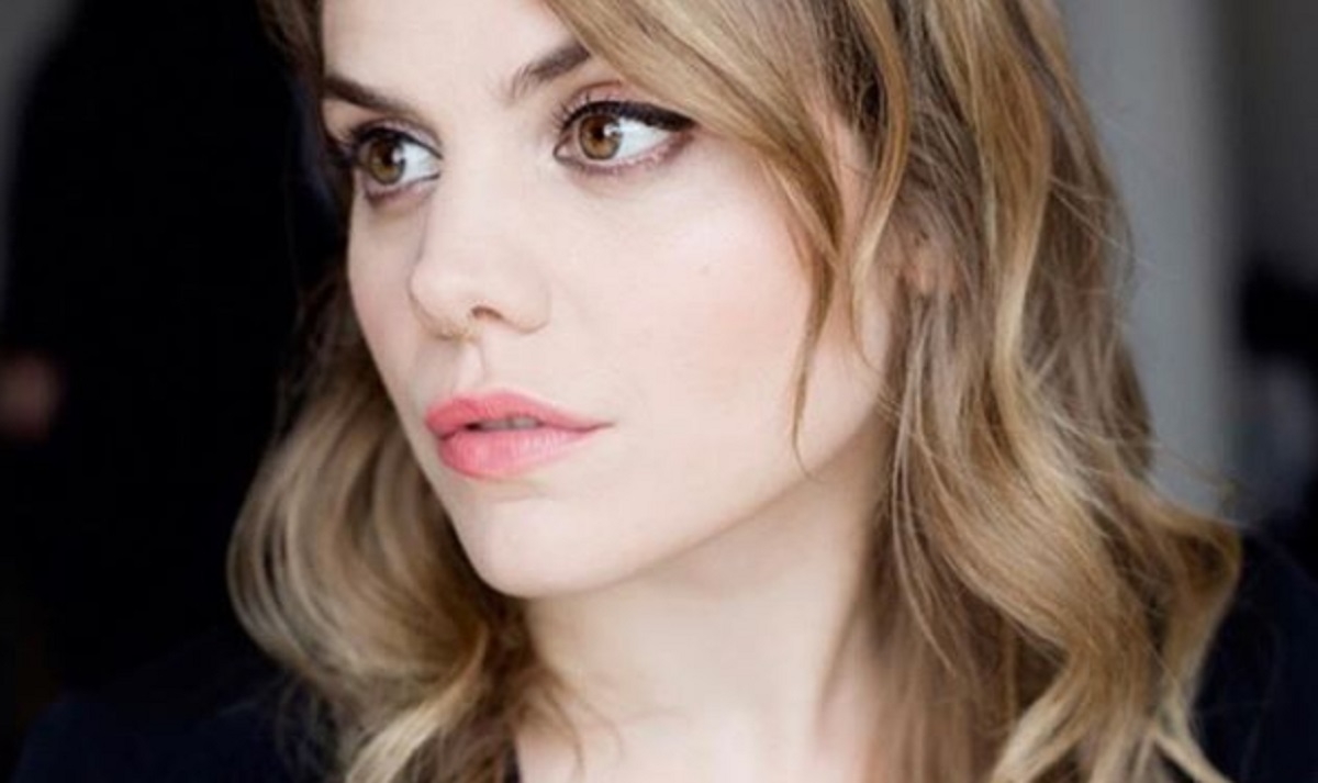 Coeur de pirate partage une photo magnifique de sa petite Romy