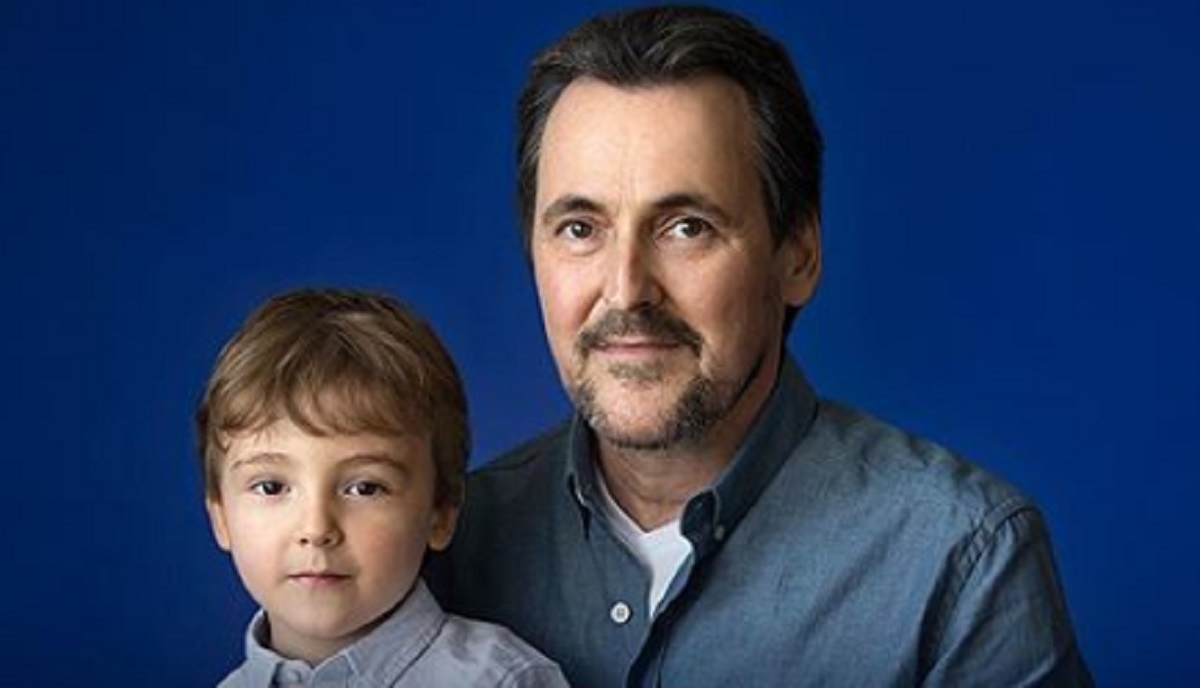 Guy A. Lepage se dvoile difficilement sur la maladie de son fils de 3 ans
