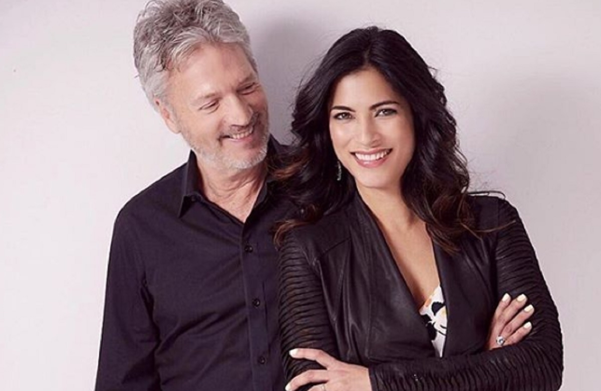 Virginie Coossa partage une superbe et rare photo de couple