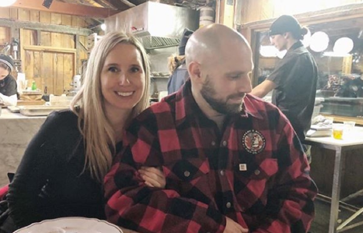 Ma�ka Desnoyers partage une sublime photo de son baby bump