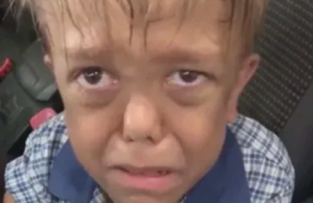 Le petit garon victime d'intimidation qui voulait mettre fin  ses jours reoit un immense soutien des clbrits du monde entier